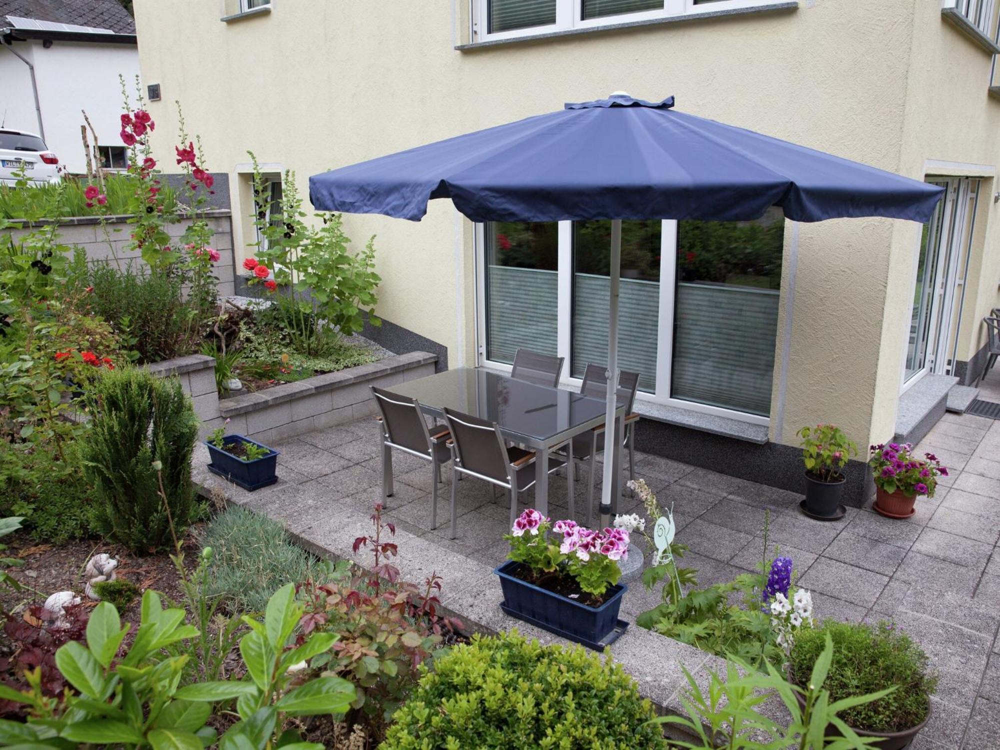 Apartment With Terrace And View Merschbach Extérieur photo